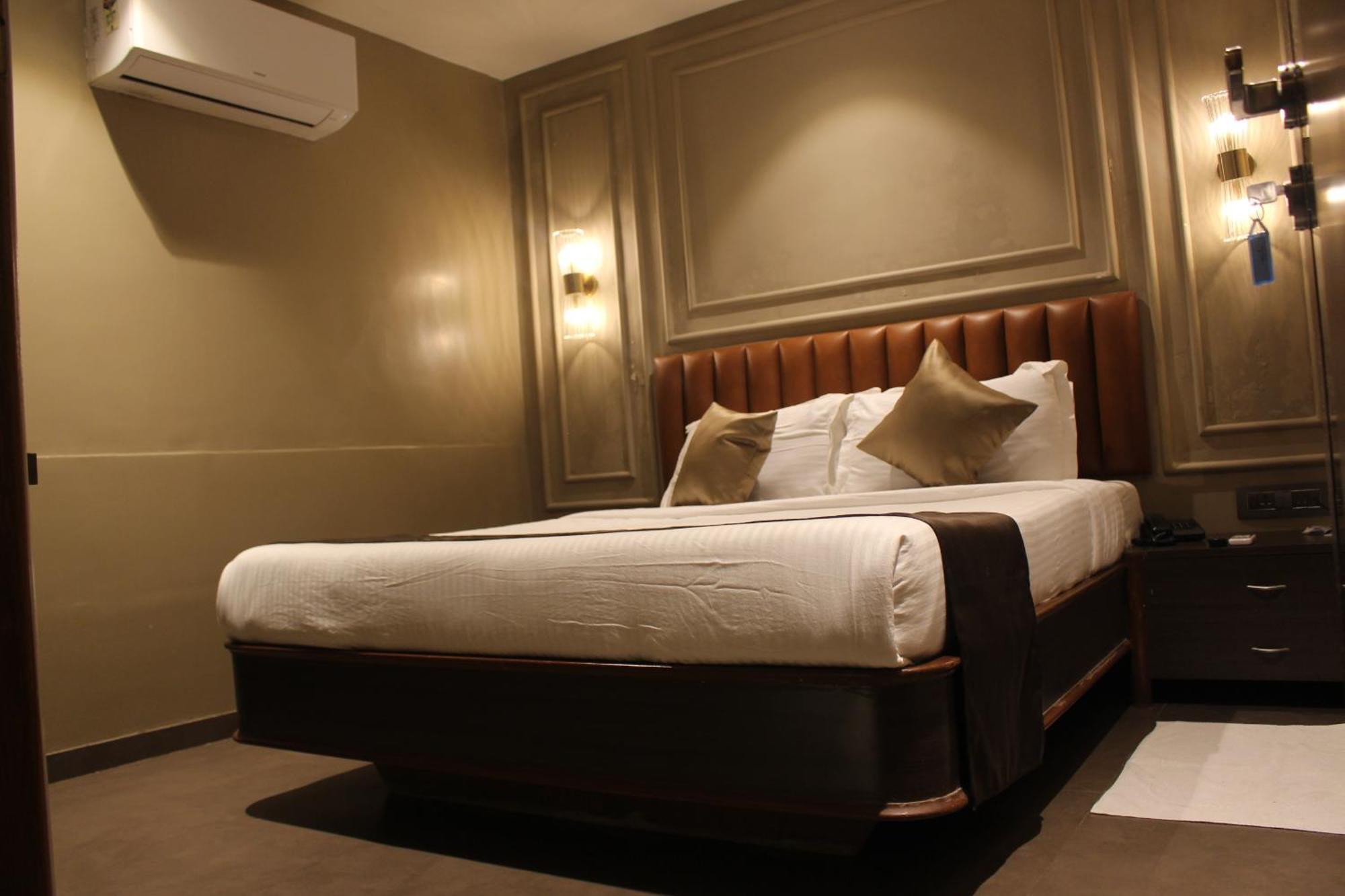 Gulf Hotel Mumbai- The Boutique Hotel Colaba مومباي المظهر الخارجي الصورة