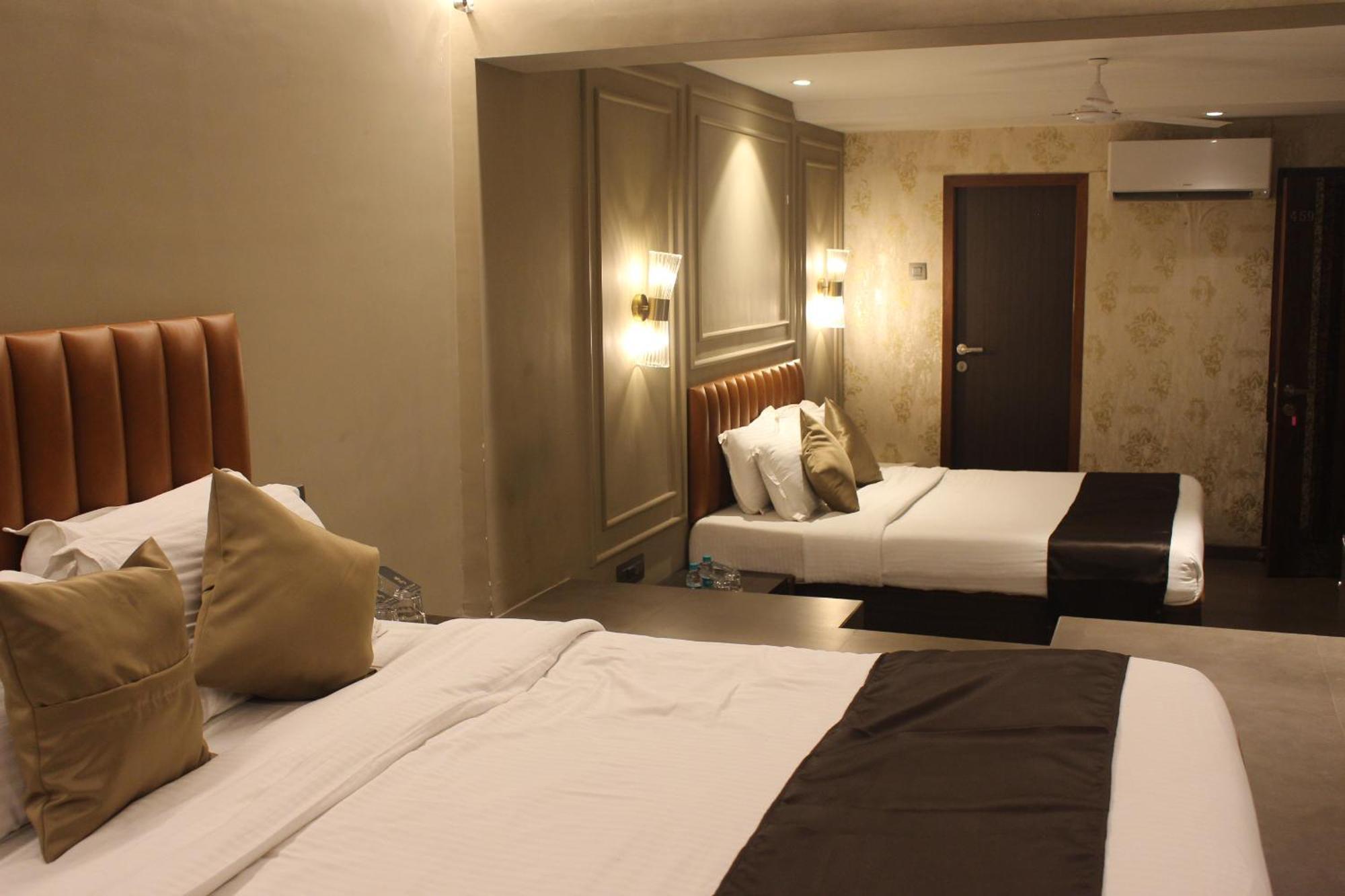 Gulf Hotel Mumbai- The Boutique Hotel Colaba مومباي المظهر الخارجي الصورة