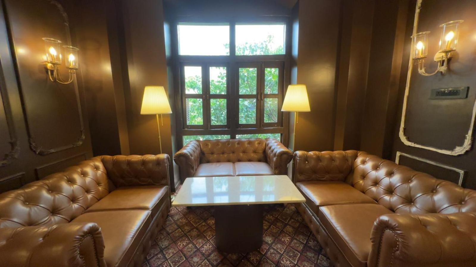 Gulf Hotel Mumbai- The Boutique Hotel Colaba مومباي المظهر الخارجي الصورة