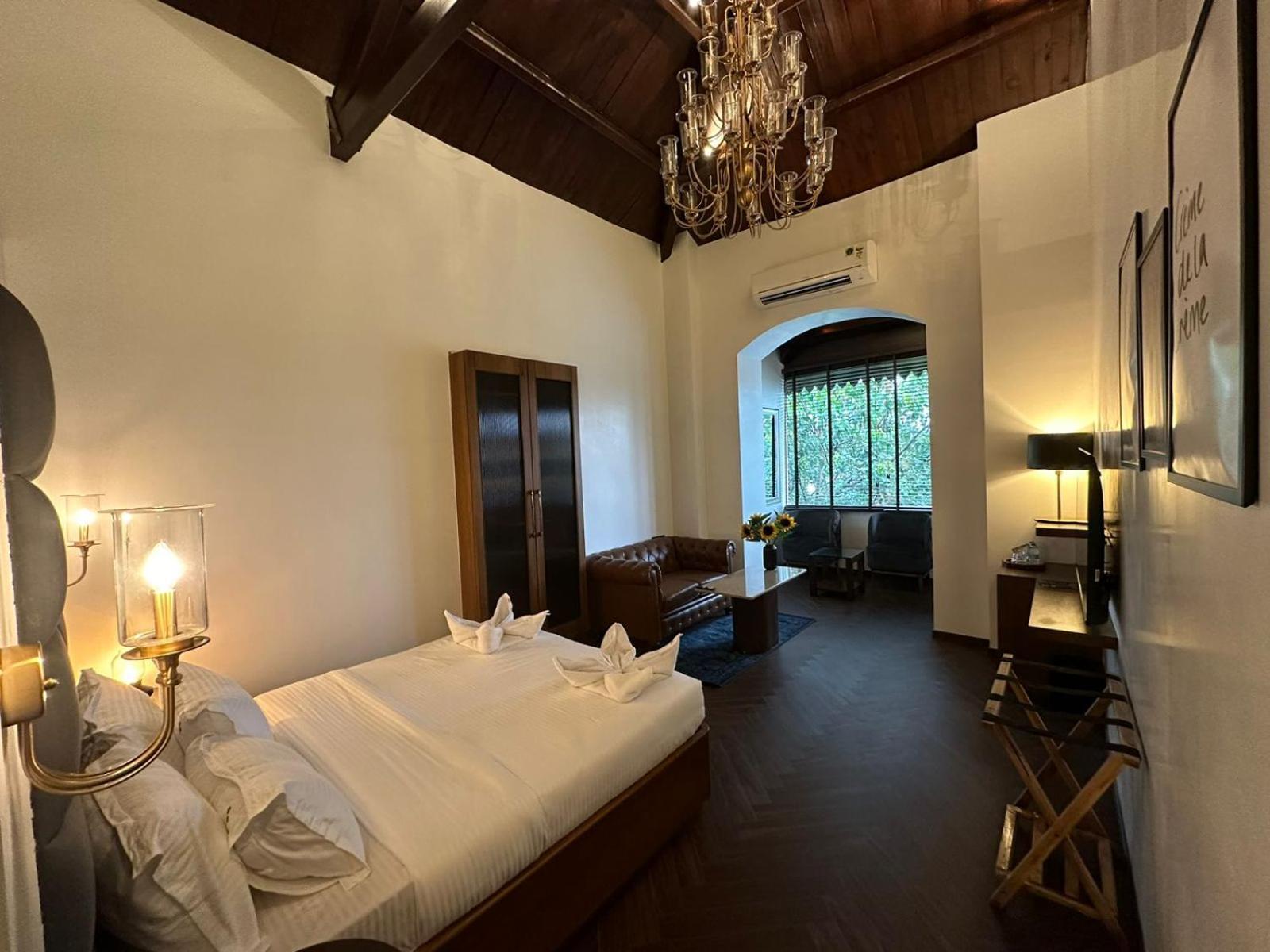 Gulf Hotel Mumbai- The Boutique Hotel Colaba مومباي المظهر الخارجي الصورة