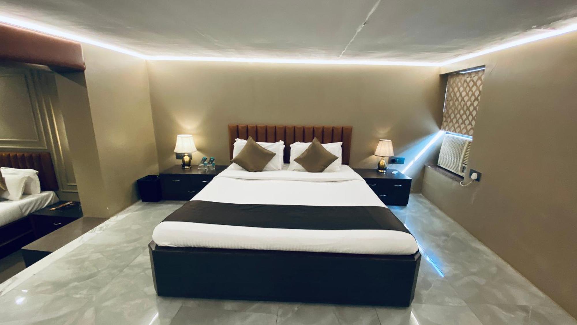 Gulf Hotel Mumbai- The Boutique Hotel Colaba مومباي المظهر الخارجي الصورة