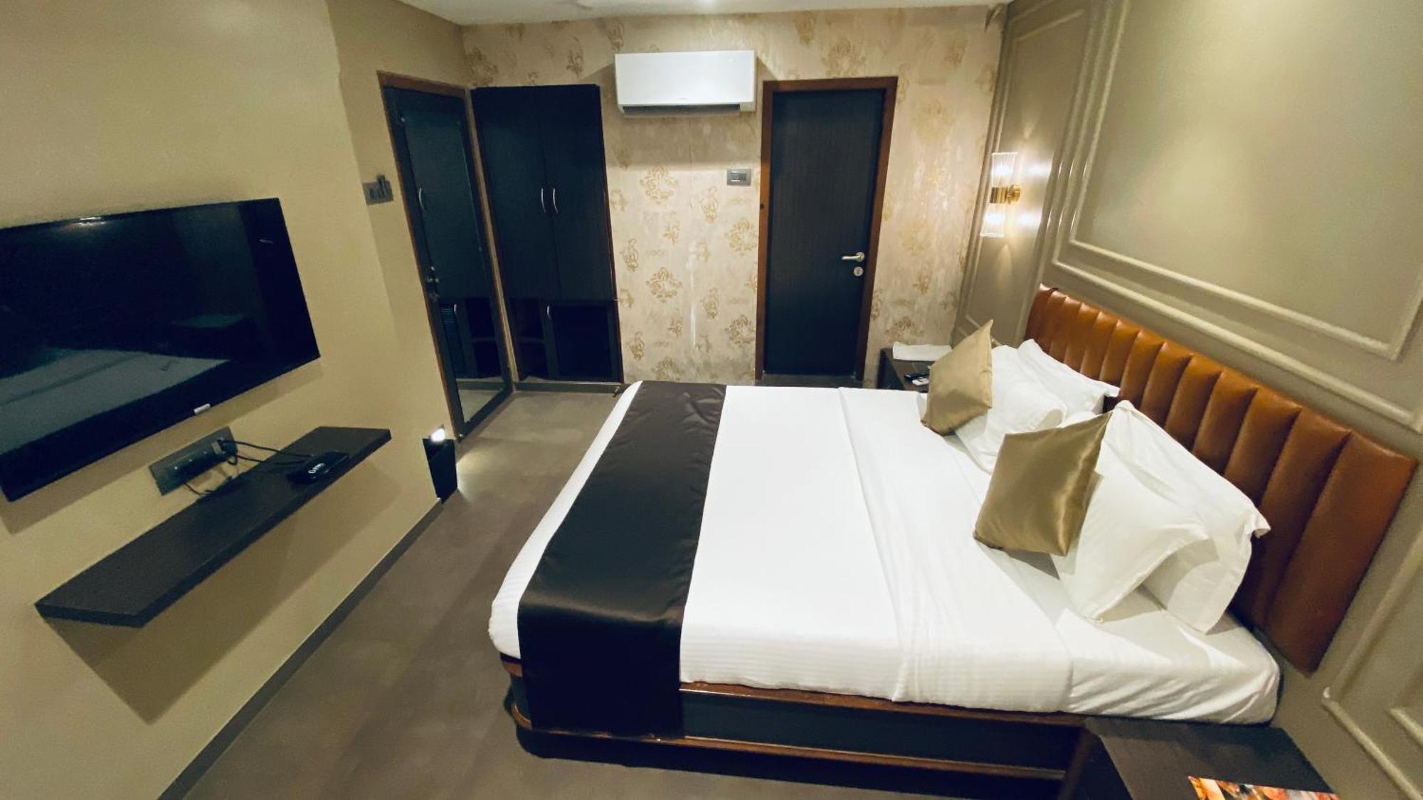 Gulf Hotel Mumbai- The Boutique Hotel Colaba مومباي المظهر الخارجي الصورة