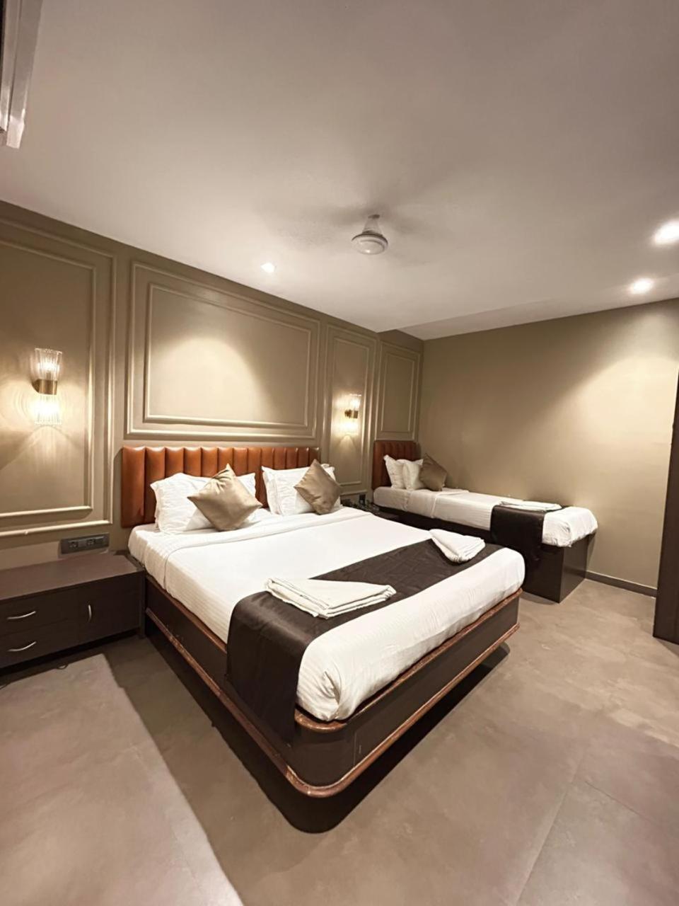 Gulf Hotel Mumbai- The Boutique Hotel Colaba مومباي المظهر الخارجي الصورة