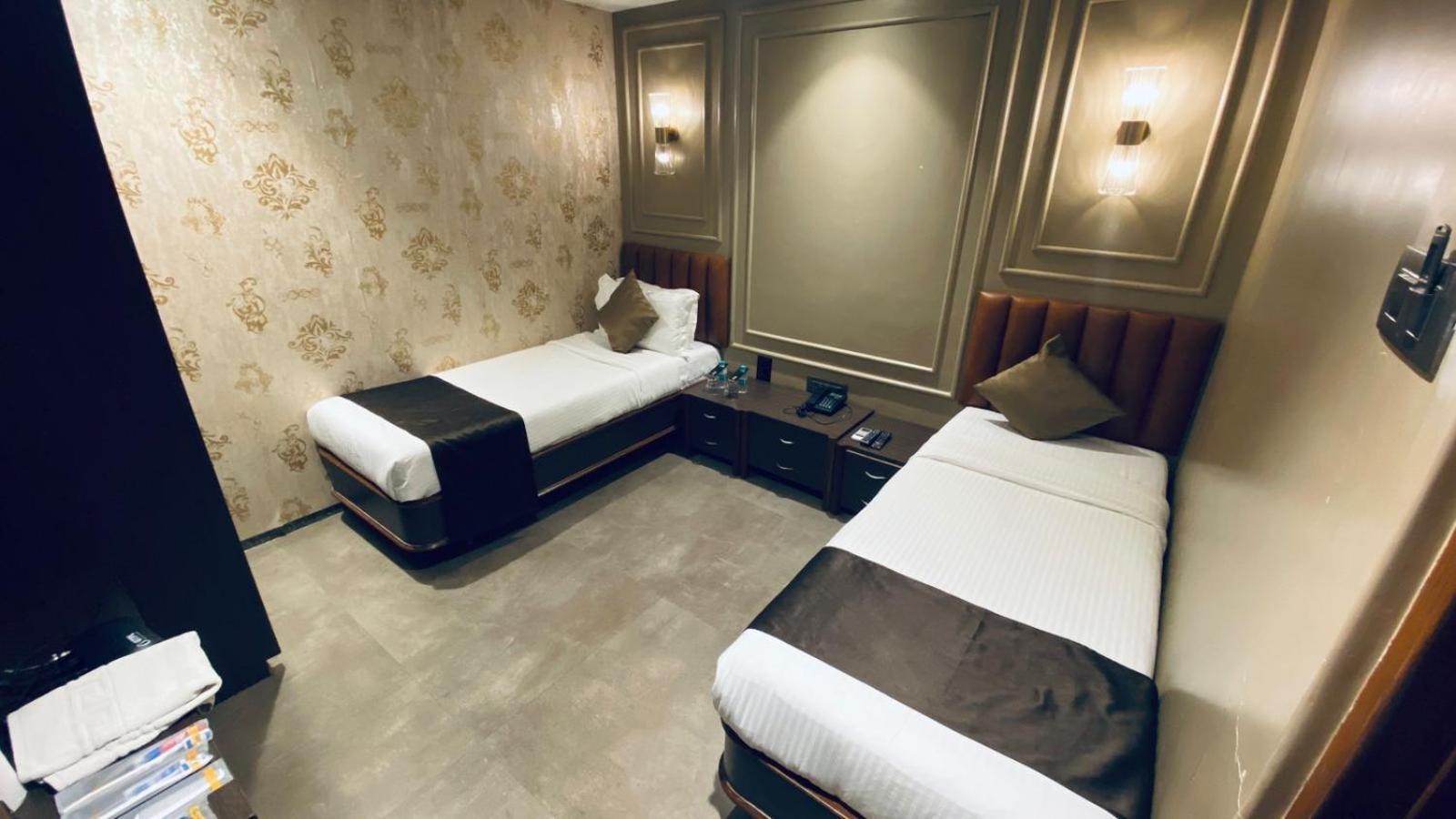 Gulf Hotel Mumbai- The Boutique Hotel Colaba مومباي المظهر الخارجي الصورة