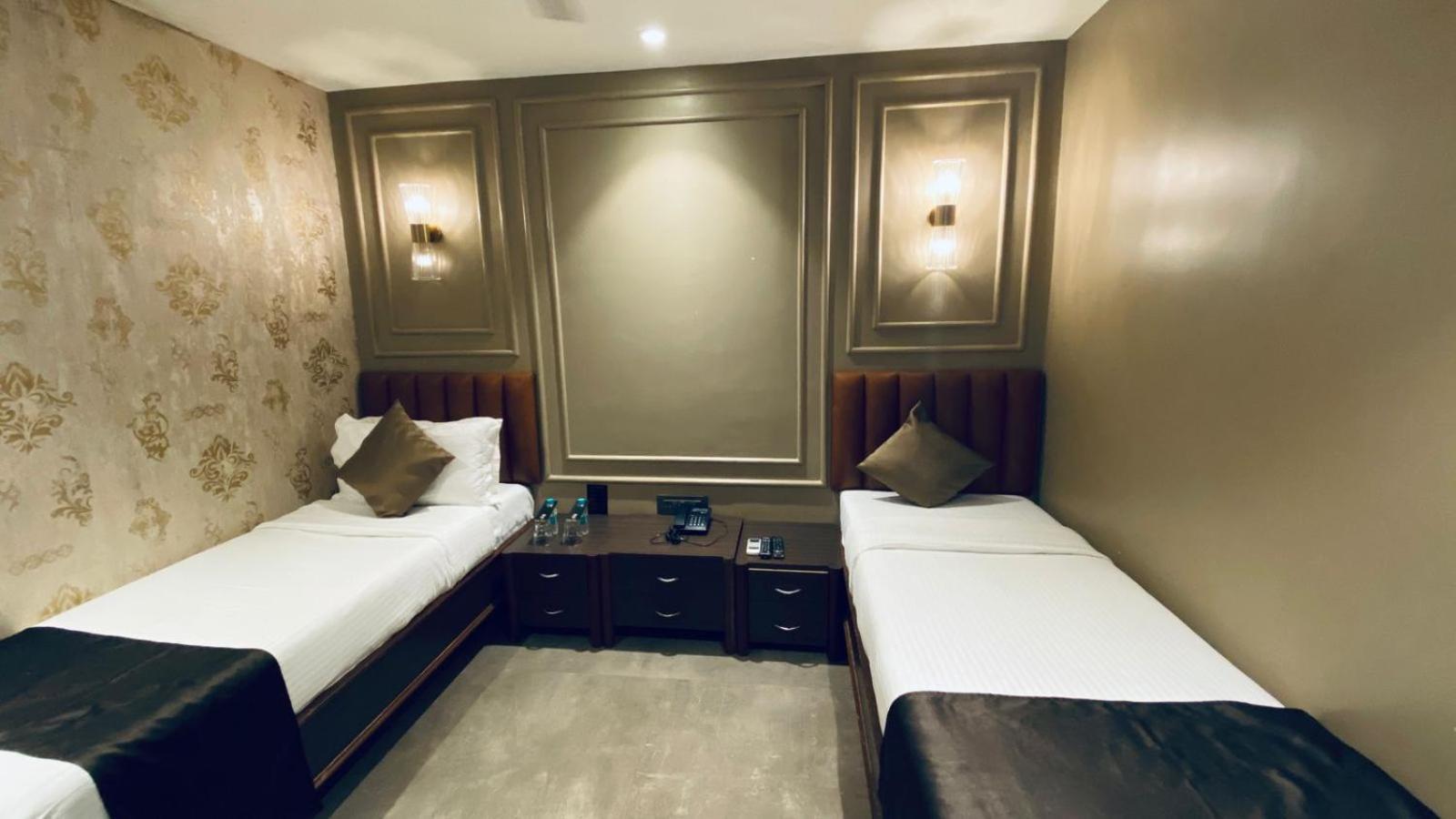 Gulf Hotel Mumbai- The Boutique Hotel Colaba مومباي المظهر الخارجي الصورة
