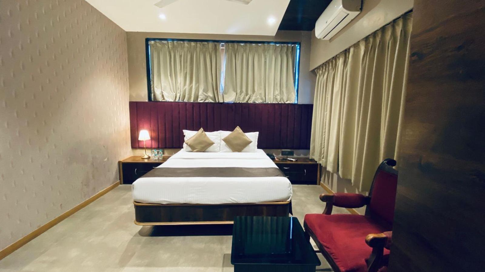 Gulf Hotel Mumbai- The Boutique Hotel Colaba مومباي المظهر الخارجي الصورة